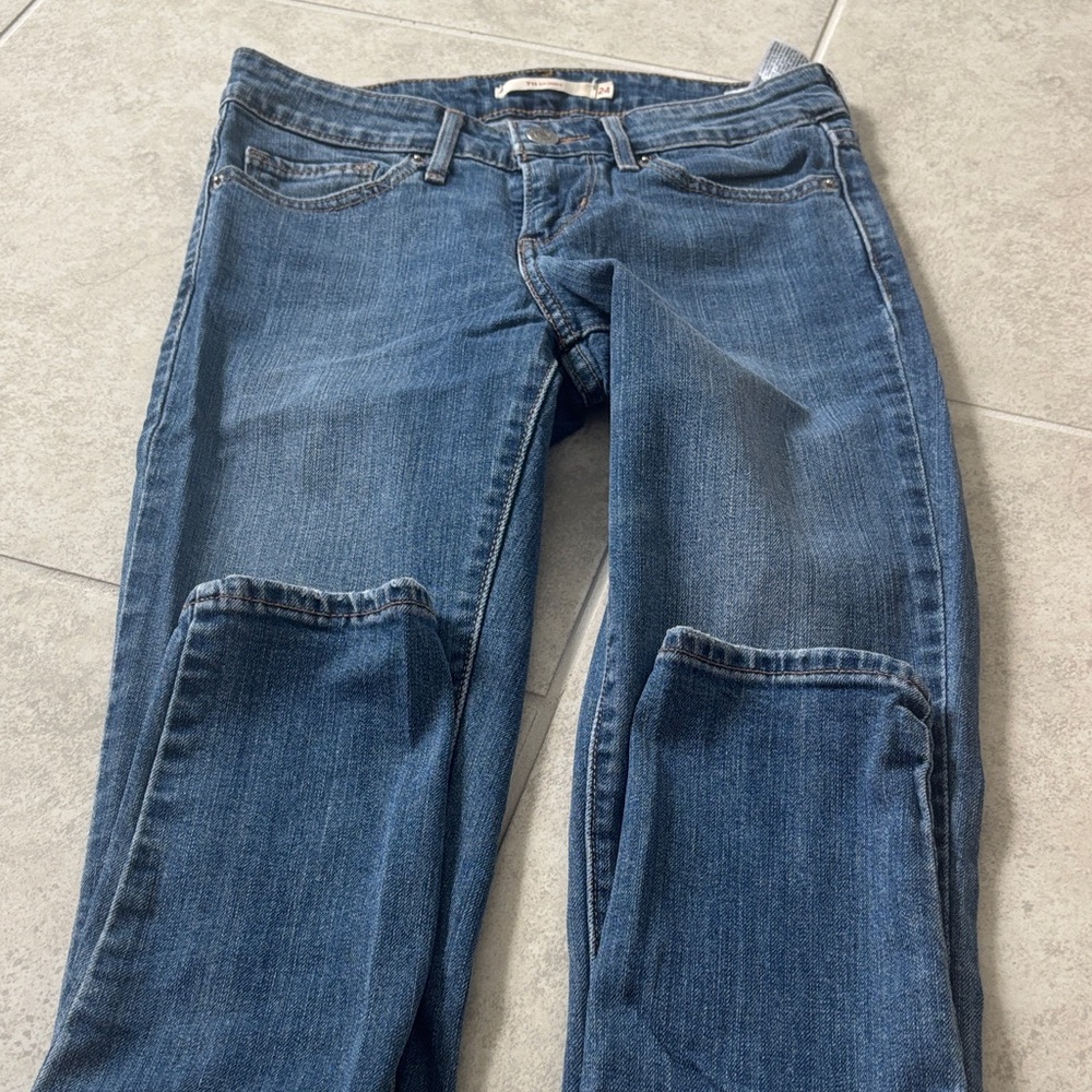Levi's Blue Straight Leg Jeans Classic Denim - Picture 1 of 1